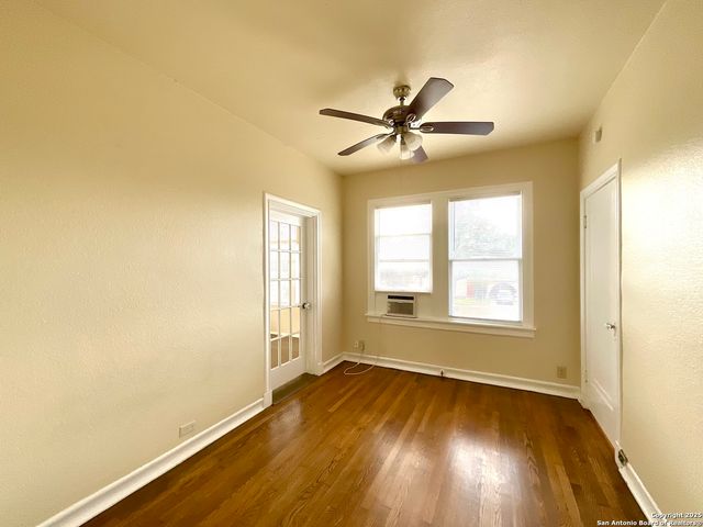 1645 W Mulberry, San Antonio, TX 78201