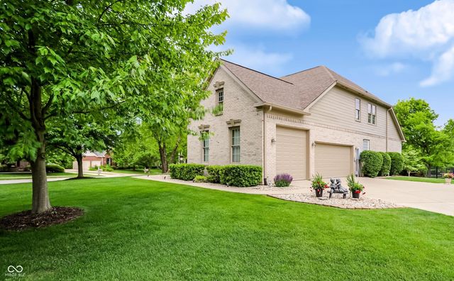 896 Silverleaf Drive, Greenwood, IN 46143