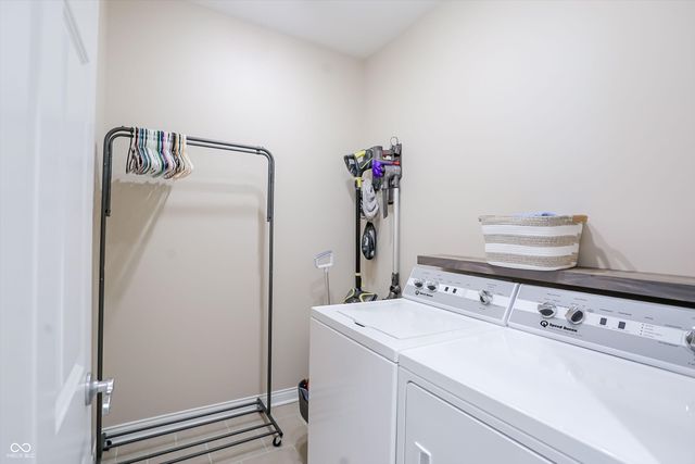 896 Silverleaf Drive, Greenwood, IN 46143
