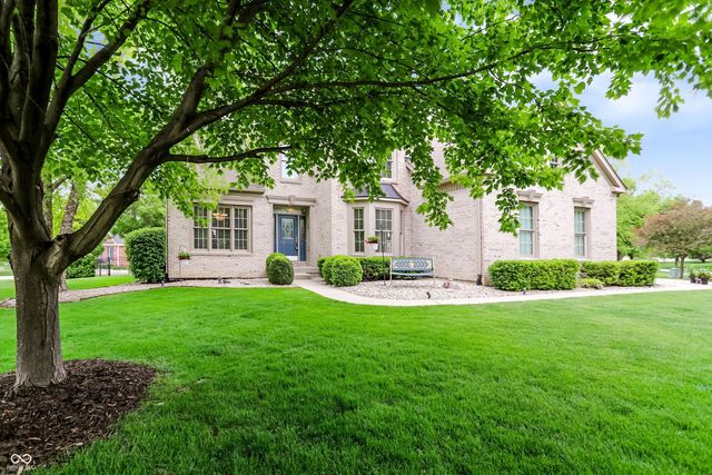 896 Silverleaf Drive, Greenwood, IN 46143