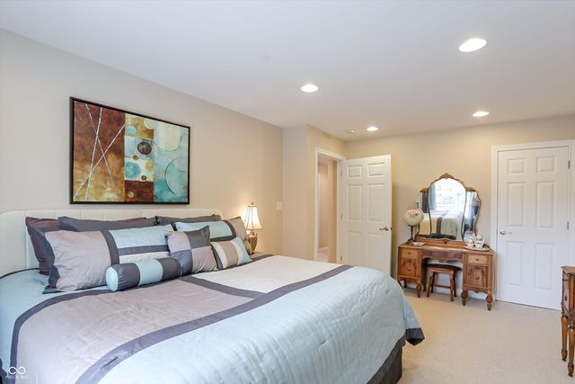 896 Silverleaf Drive, Greenwood, IN 46143