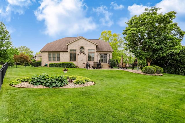 896 Silverleaf Drive, Greenwood, IN 46143