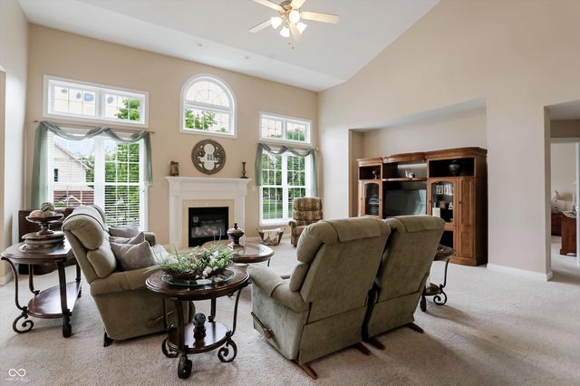 896 Silverleaf Drive, Greenwood, IN 46143