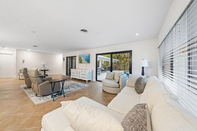 1120 Singer Drive, Riviera Beach, FL 33404