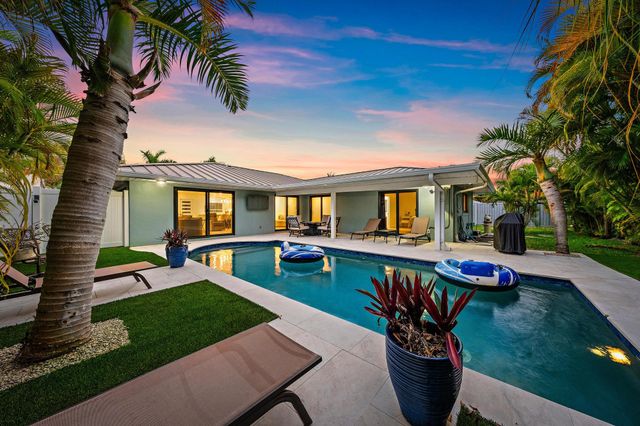 1120 Singer Drive, Riviera Beach, FL 33404