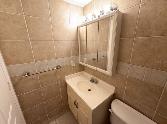 804 HAMPTON WAY, Merritt Island, FL 32953