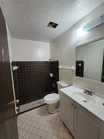 5817 NW 23 TERRACE 1, Gainesville, FL 32653