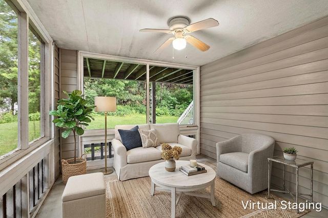 2879 Devonshire Place, Woodbury, MN 55125