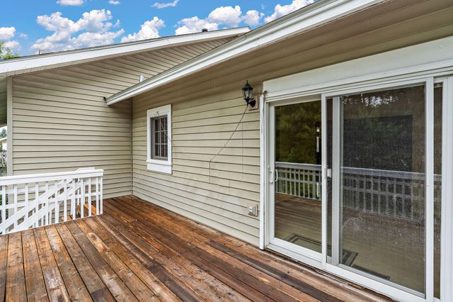 2879 Devonshire Place, Woodbury, MN 55125