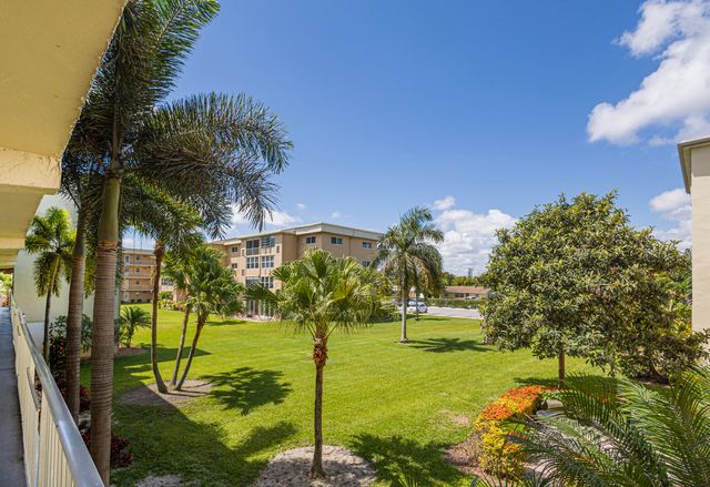 130 NE 26th Avenue 2030, Boynton Beach, FL 33435