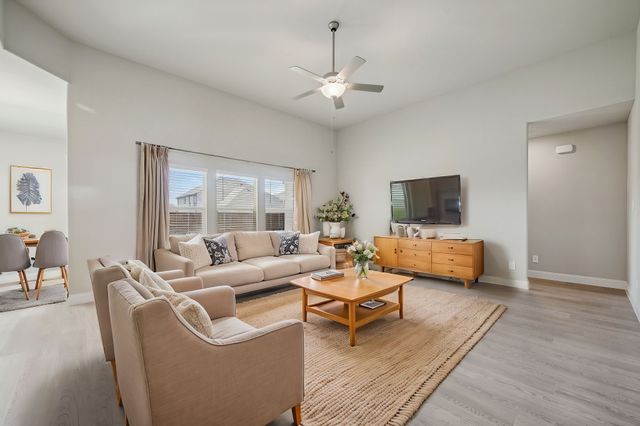 4026 Granbury Drive, Farmersville, TX 75442