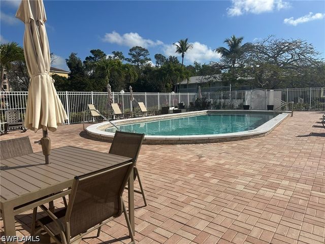 4621 Bayshore DR Q6, Naples, FL 34112