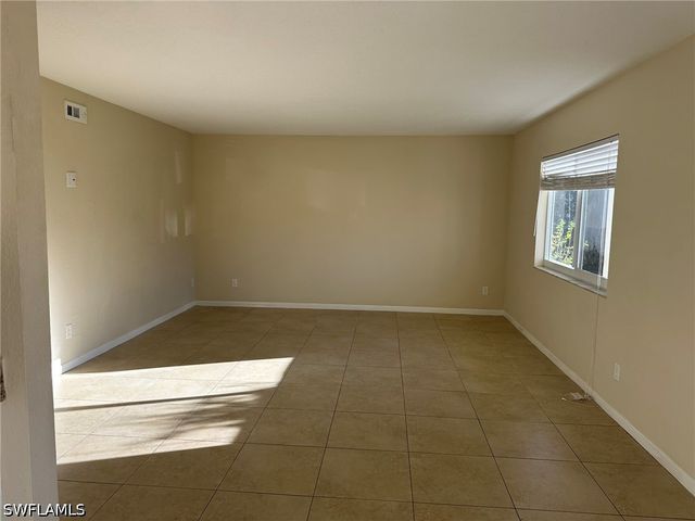 4621 Bayshore DR Q6, Naples, FL 34112