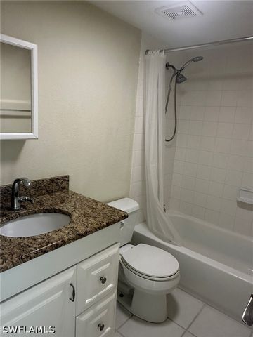4621 Bayshore DR Q6, Naples, FL 34112