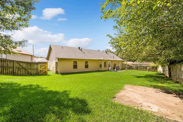 1403 Overview Cove, Benton, AR 72015