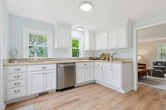 24 Otis Road, Hyannis, MA 02601