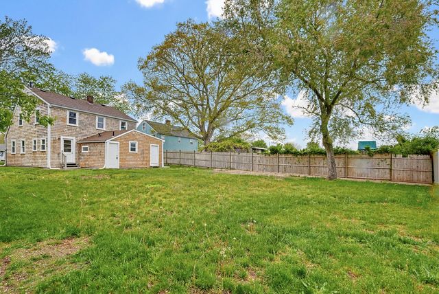 24 Otis Road, Hyannis, MA 02601
