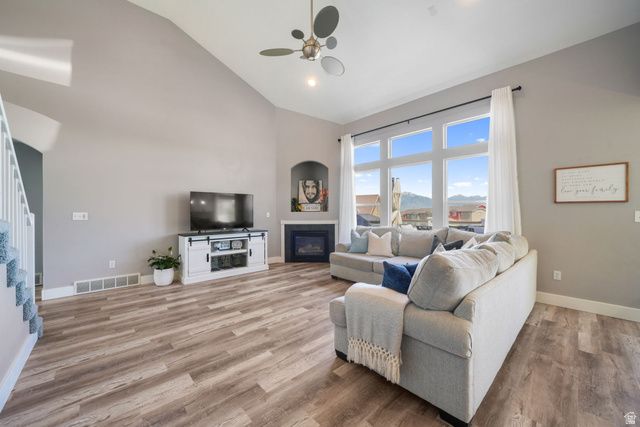 14463 S SUN BLOOM LN, Herriman, UT 84096