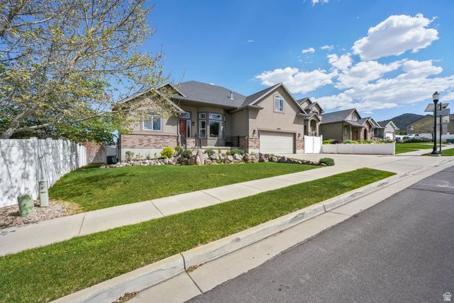 14463 S SUN BLOOM LN, Herriman, UT 84096