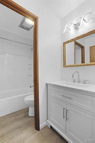 459 S Clay Avenue C, Kirkwood, MO 63122