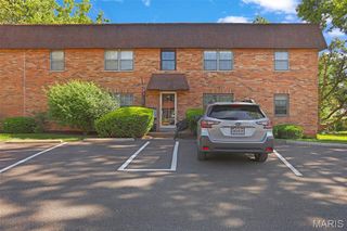 459 S Clay Avenue C, Kirkwood, MO 63122