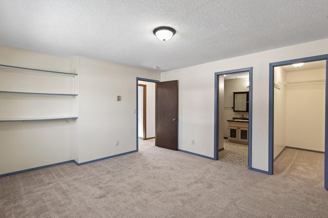 17 Marvy Street, Circle Pines, MN 55014