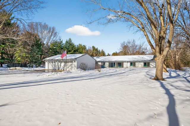 17 Marvy Street, Circle Pines, MN 55014