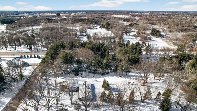 17 Marvy Street, Circle Pines, MN 55014