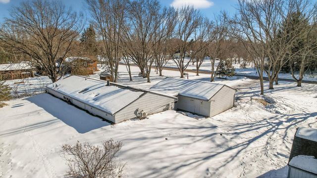 17 Marvy Street, Circle Pines, MN 55014