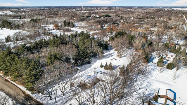 17 Marvy Street, Circle Pines, MN 55014