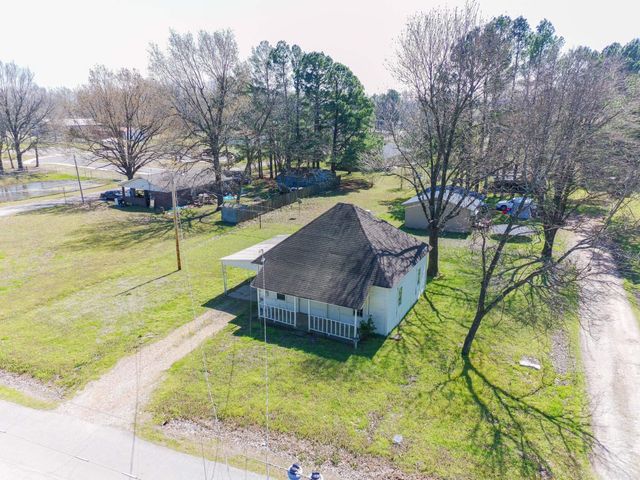 300 A E Matthews Street, Brookland, AR 72417
