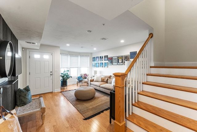 60 Robbins Rd. 25, Plymouth, MA 02360