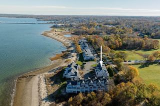 60 Robbins Rd. 25, Plymouth, MA 02360