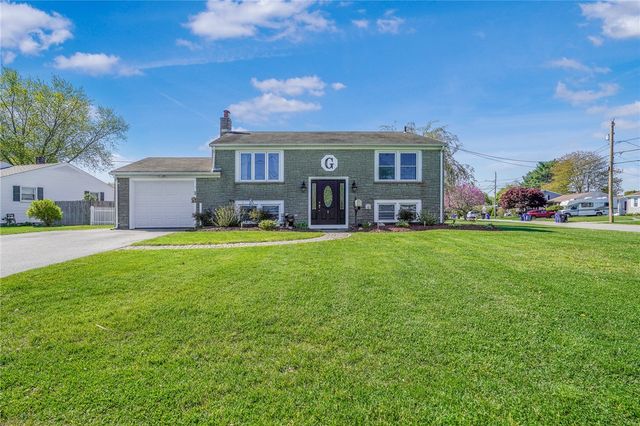 1 Pinehurst Road, East Providence, RI 02915