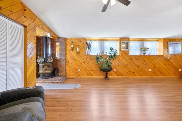 1 Pinehurst Road, East Providence, RI 02915