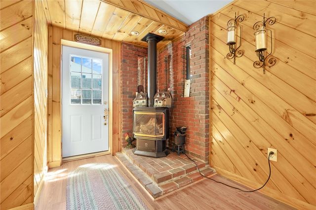 1 Pinehurst Road, East Providence, RI 02915