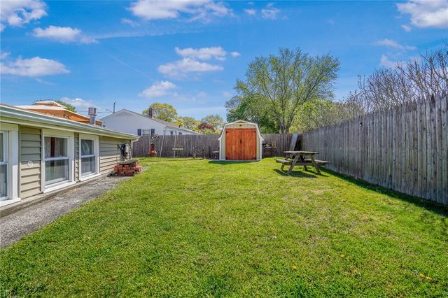 1 Pinehurst Road, East Providence, RI 02915