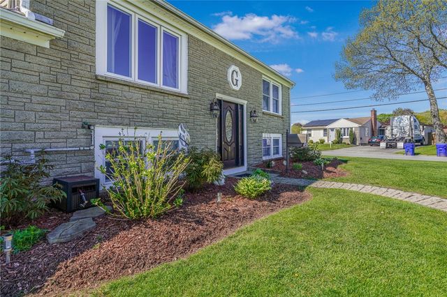 1 Pinehurst Road, East Providence, RI 02915