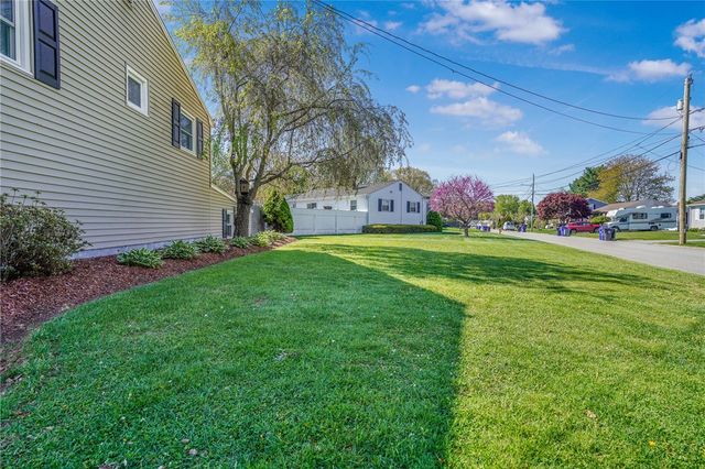 1 Pinehurst Road, East Providence, RI 02915