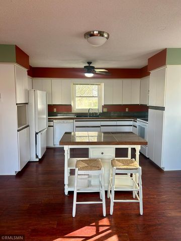 607 E River Street, Monticello, MN 55362