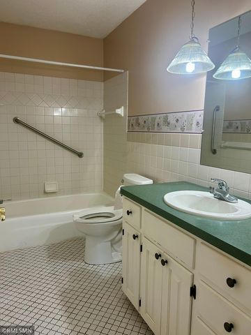 607 E River Street, Monticello, MN 55362