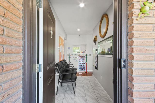 5302 Treaschwig Road, Spring, TX 77373