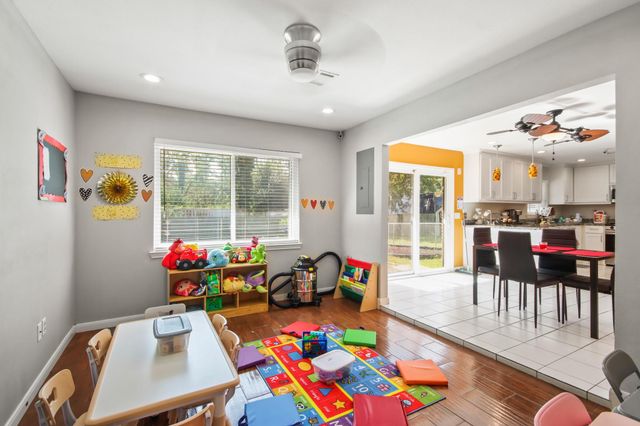 5302 Treaschwig Road, Spring, TX 77373