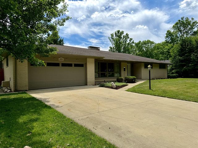 1935 Skyler Drive, Kalamazoo, MI 49008