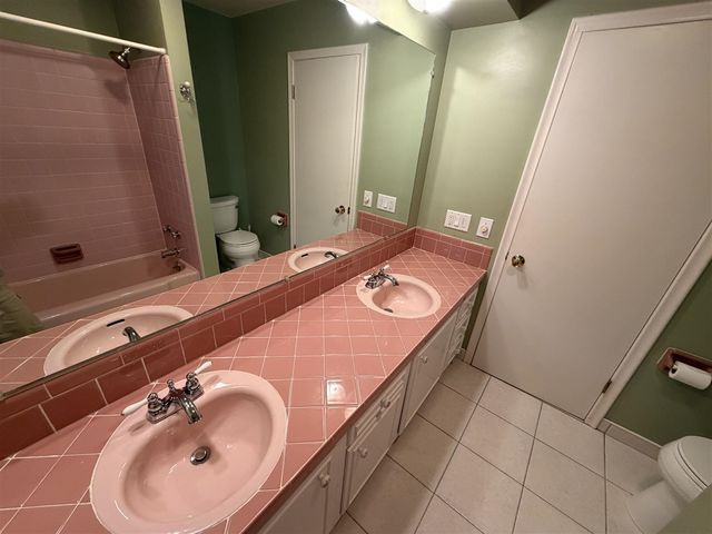 1935 Skyler Drive, Kalamazoo, MI 49008