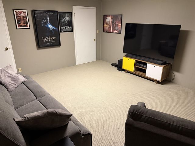 1935 Skyler Drive, Kalamazoo, MI 49008
