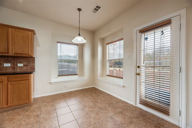 3305 Landhope Circle, Arlington, TX 76016