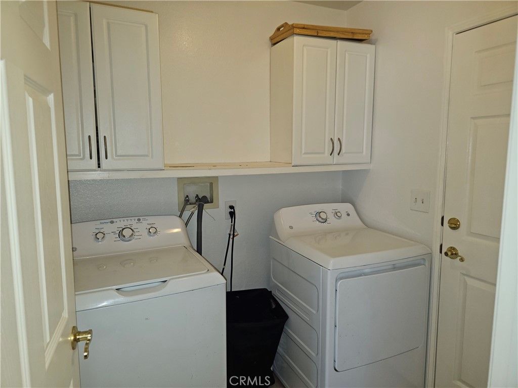 Image 15 of property listing at 27629 7th Street, Highland, CA 92346