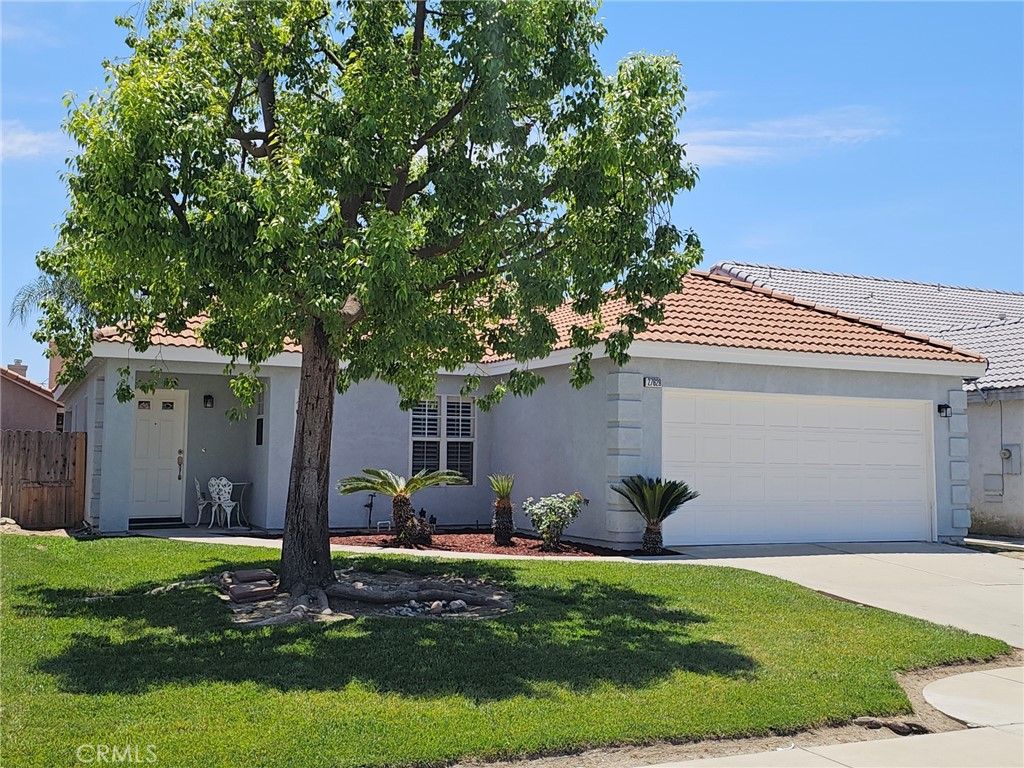 Image 16 of property listing at 27629 7th Street, Highland, CA 92346