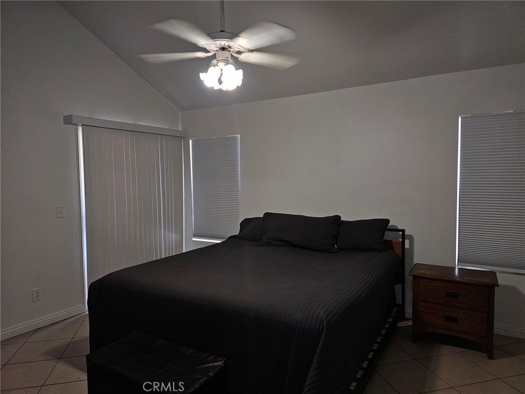 Image 8 of property listing at 27629 7th Street, Highland, CA 92346